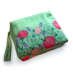 CLINIQUE X DRAWRBERTSON MAKEUP BAG – FRUIT PRINT